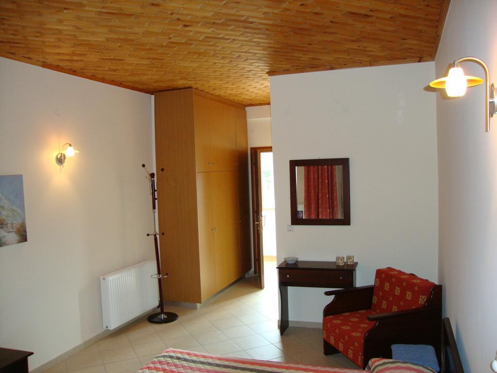 Bistola Guesthouse Vlakhokeraséa Buitenkant foto