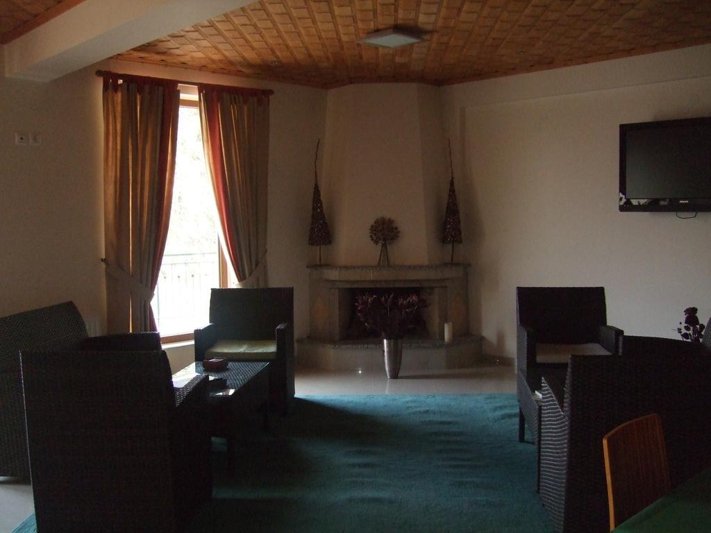 Bistola Guesthouse Vlakhokeraséa Buitenkant foto
